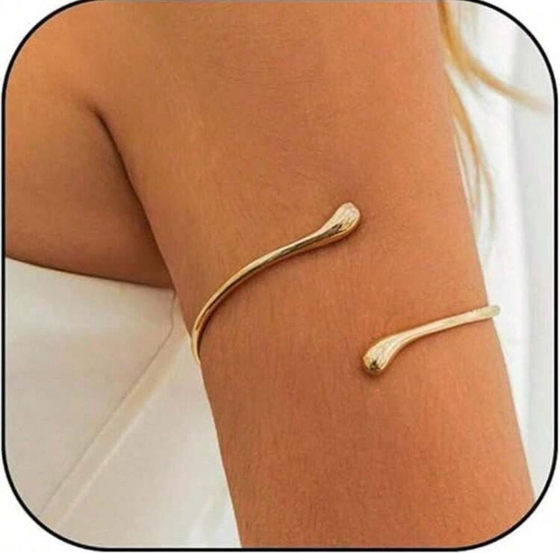 Golden Dune Arm Cuff